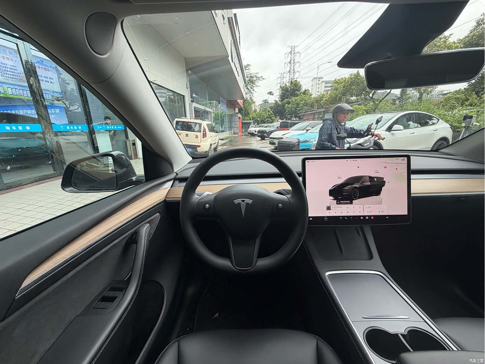 Tesla Model Y, 2022 11