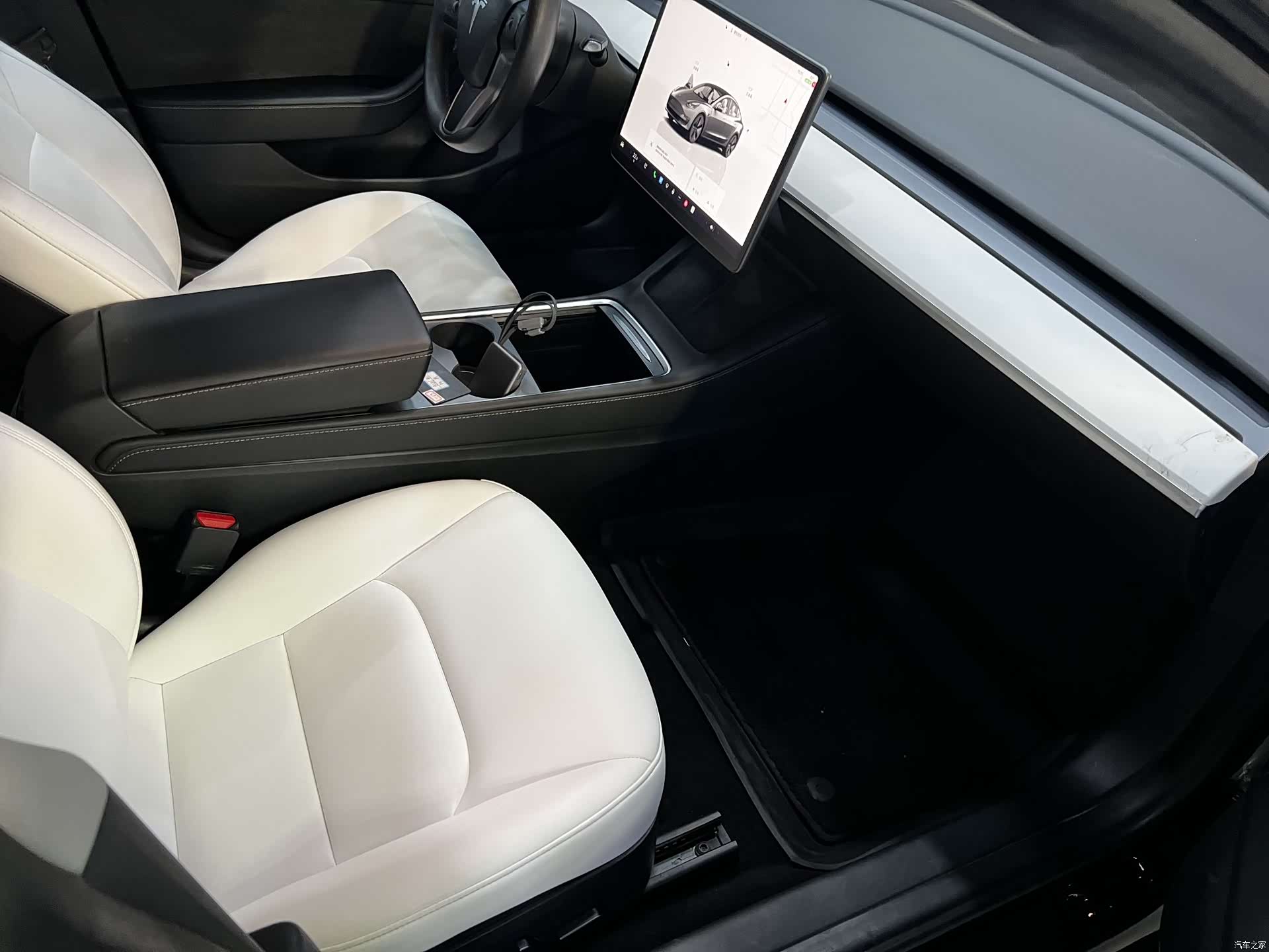 Tesla Model 3, 2022 10