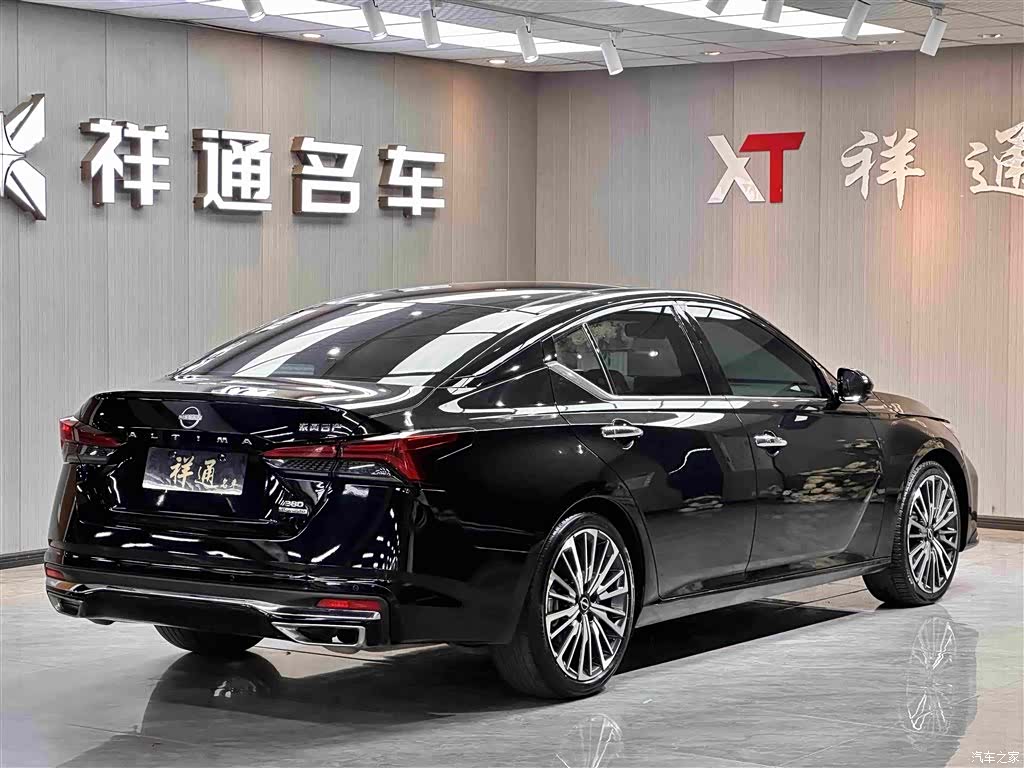 Nissan Teana, 2023 все фото