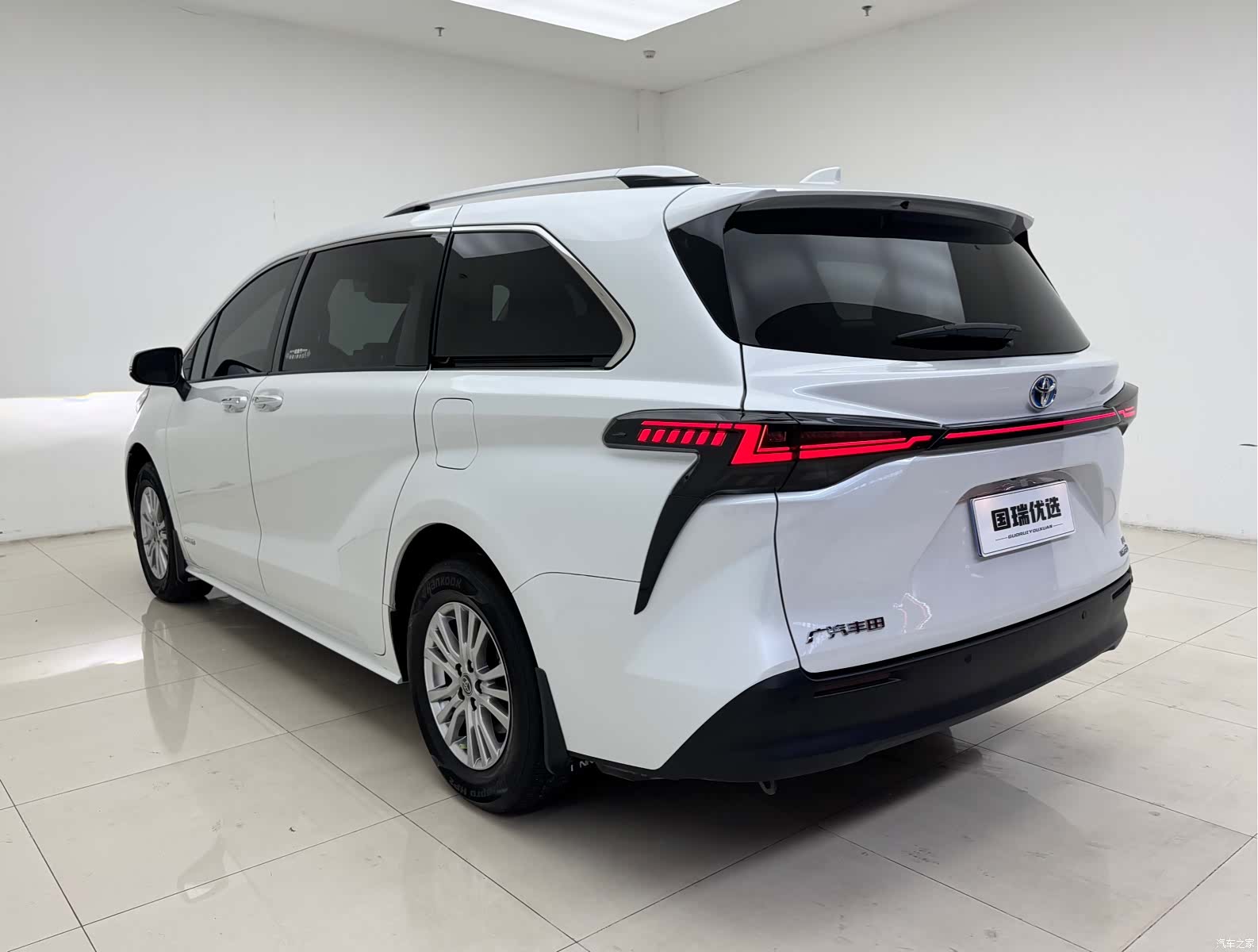 Toyota Sienna, 2022 4