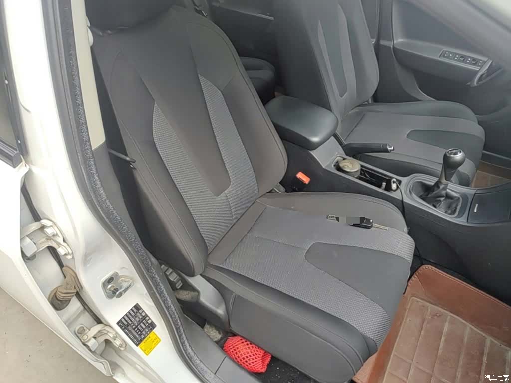 MG MG5, 2015 16