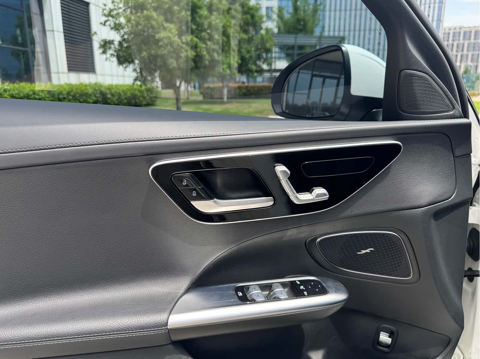 Mercedes-Benz C-Class, 2023 15