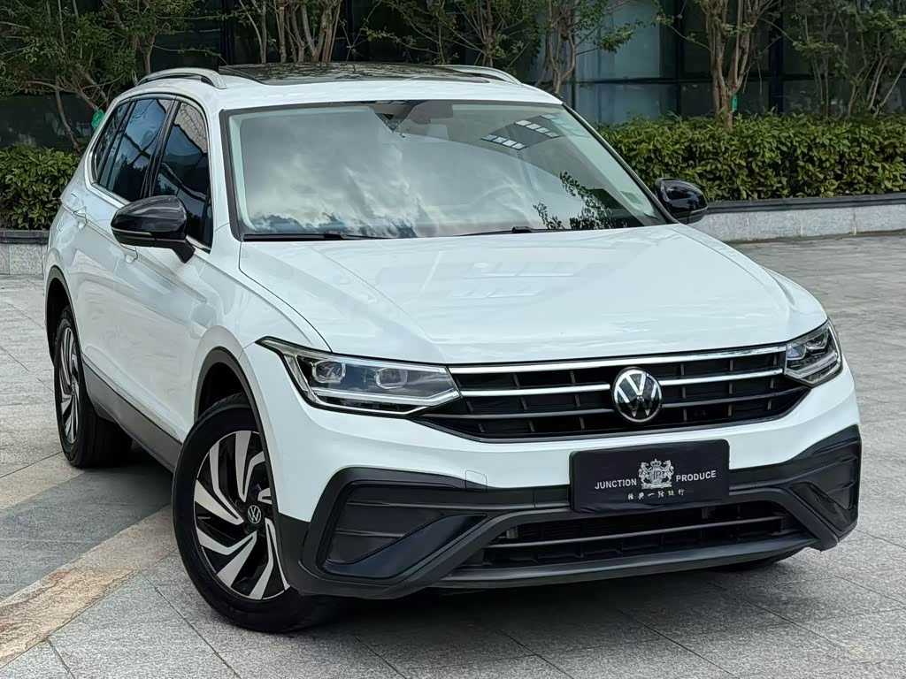 Volkswagen Tiguan L