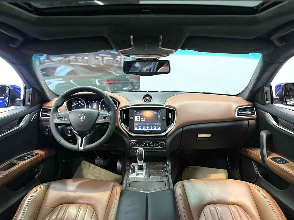 Maserati Ghibli Maserati Ghibli