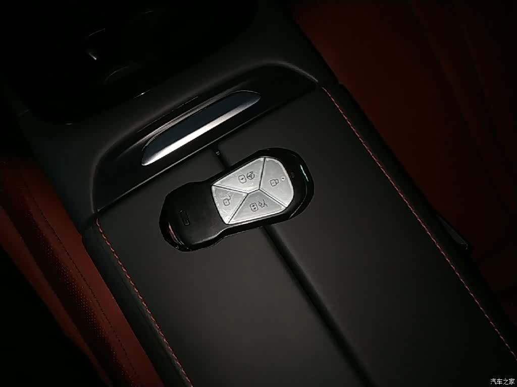 Xpeng P7, 2021 9