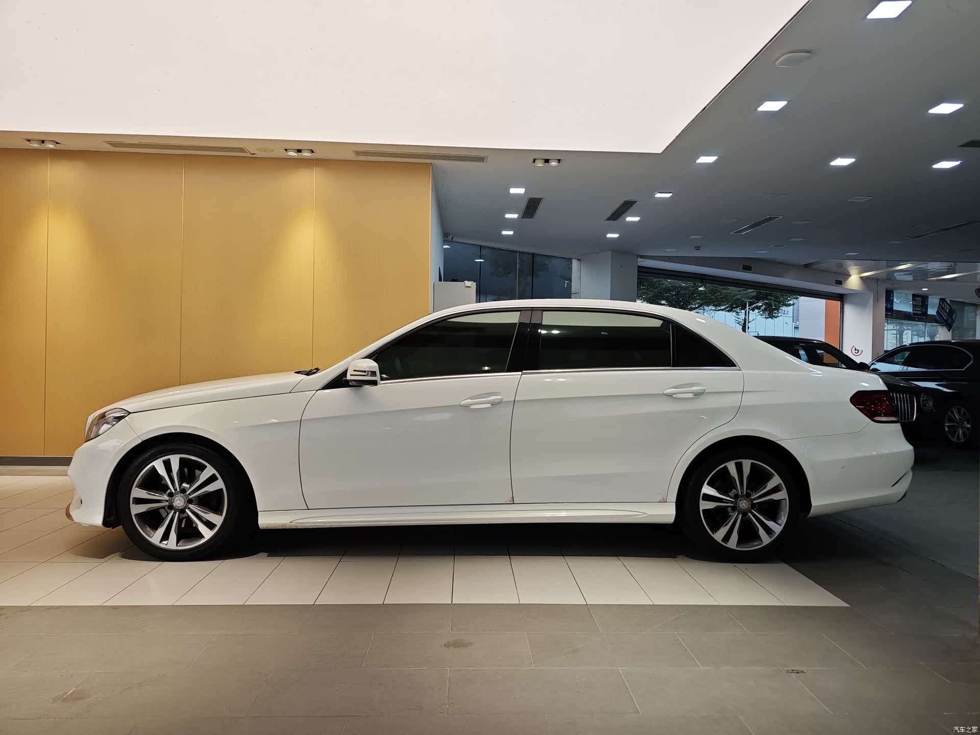 Mercedes-Benz E-Class, 2015 6