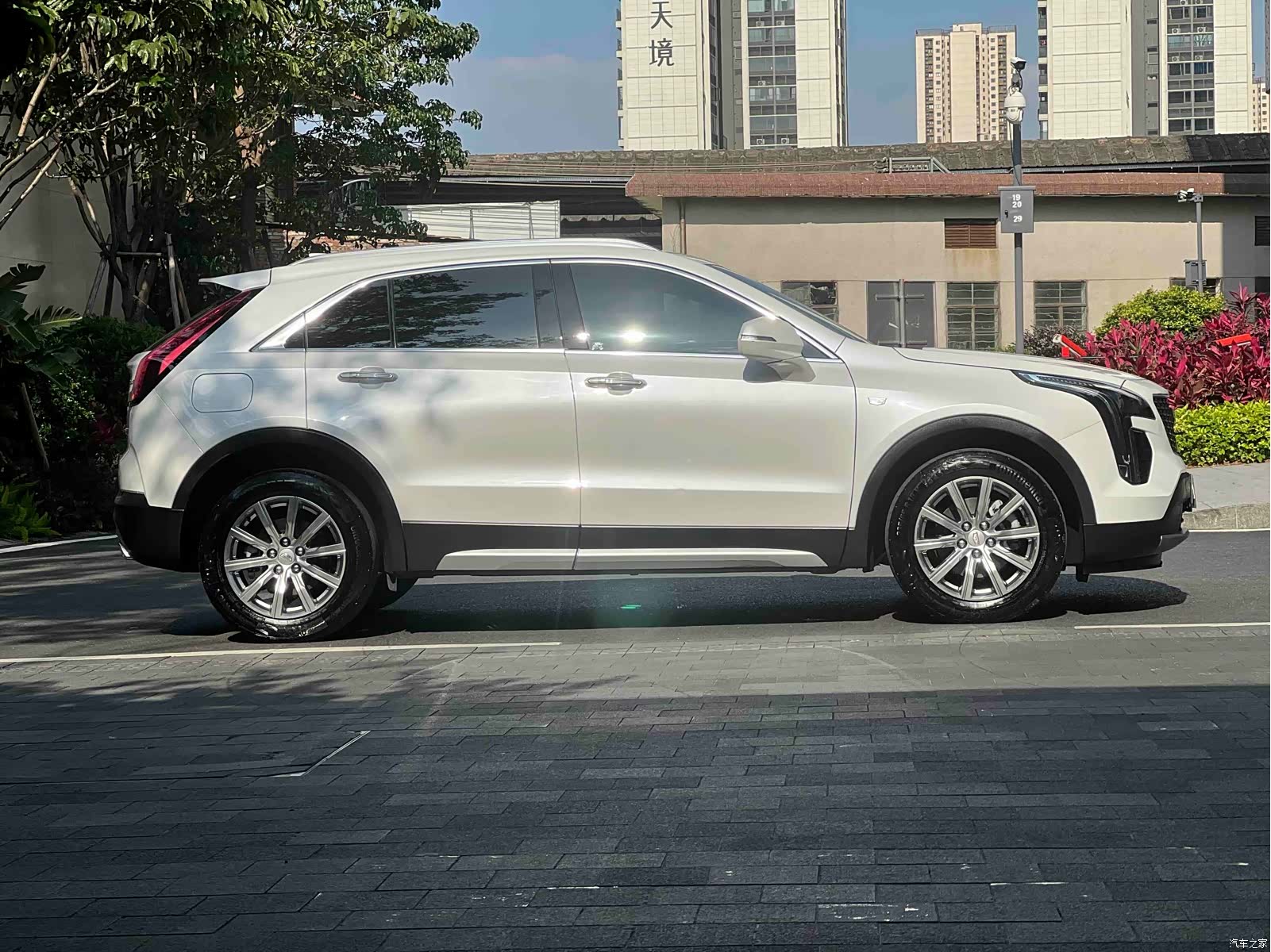 Cadillac XT4, 2023 8
