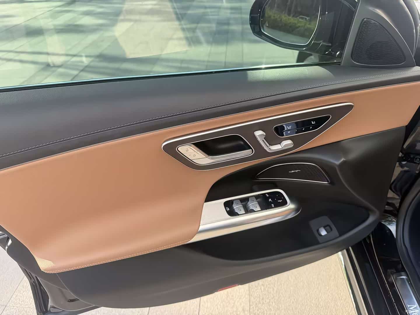 Mercedes-Benz E-Class, 2024 20