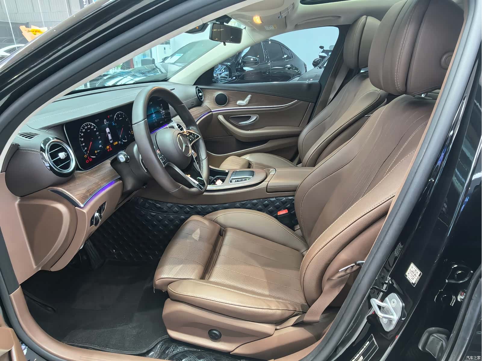 Mercedes-Benz E-Class, 2023 3