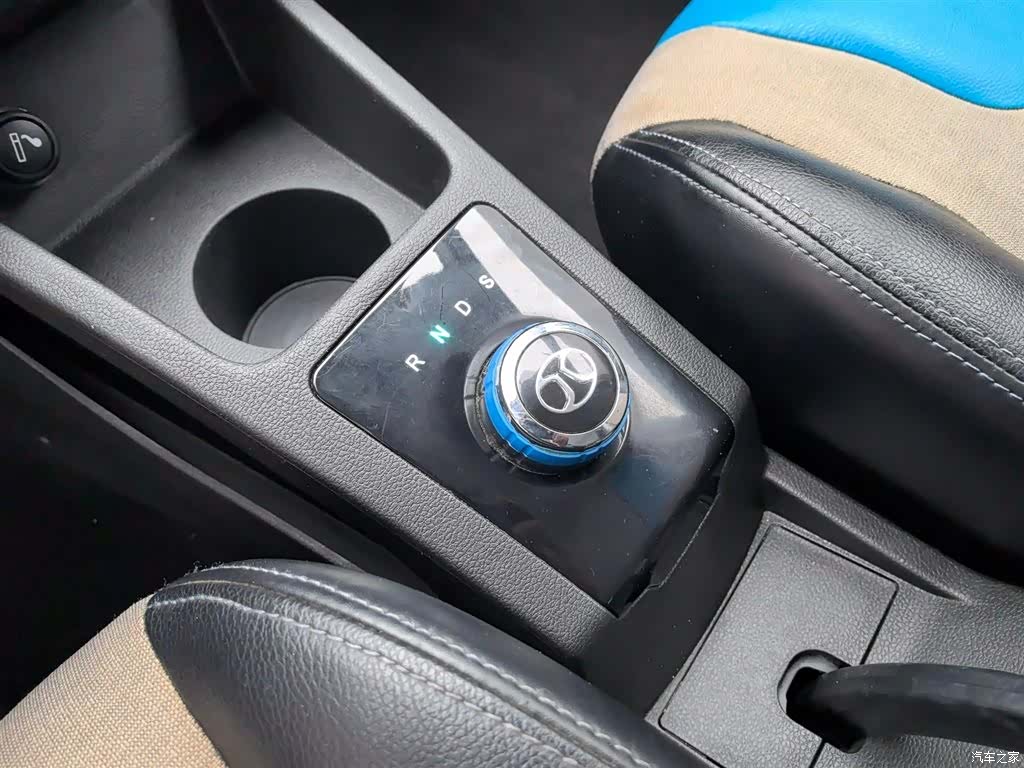 BAIC EC220, 2018 все фото
