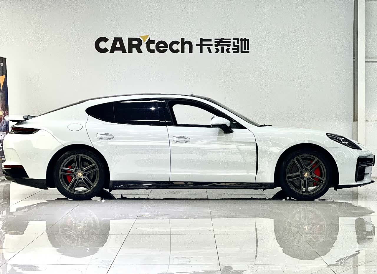 Porsche Panamera, 2012 3