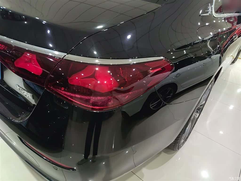 Mercedes-Benz E-Class, 2024 24