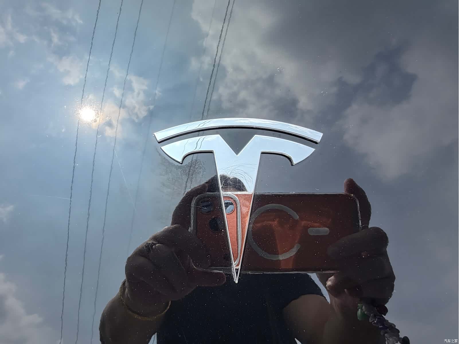Tesla Model Y, 2023 19