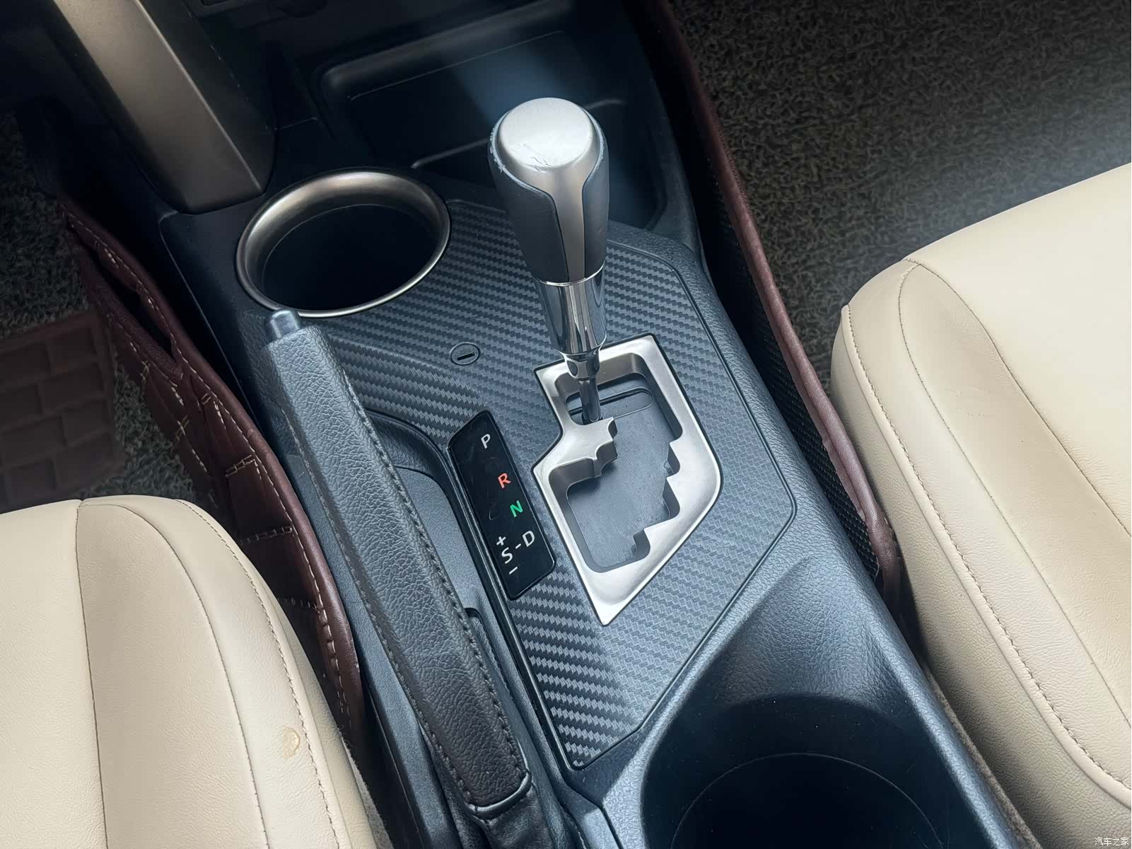 Toyota RAV4, 2015 9