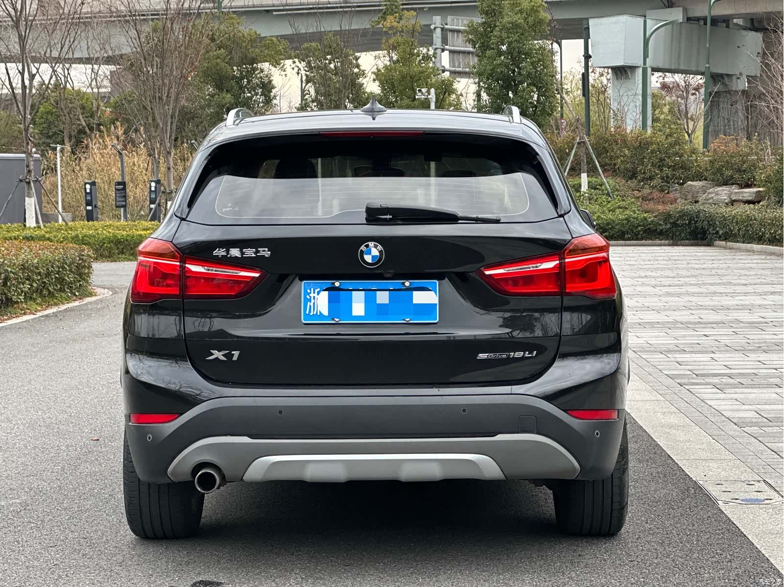 BMW X1, 2019 все фото