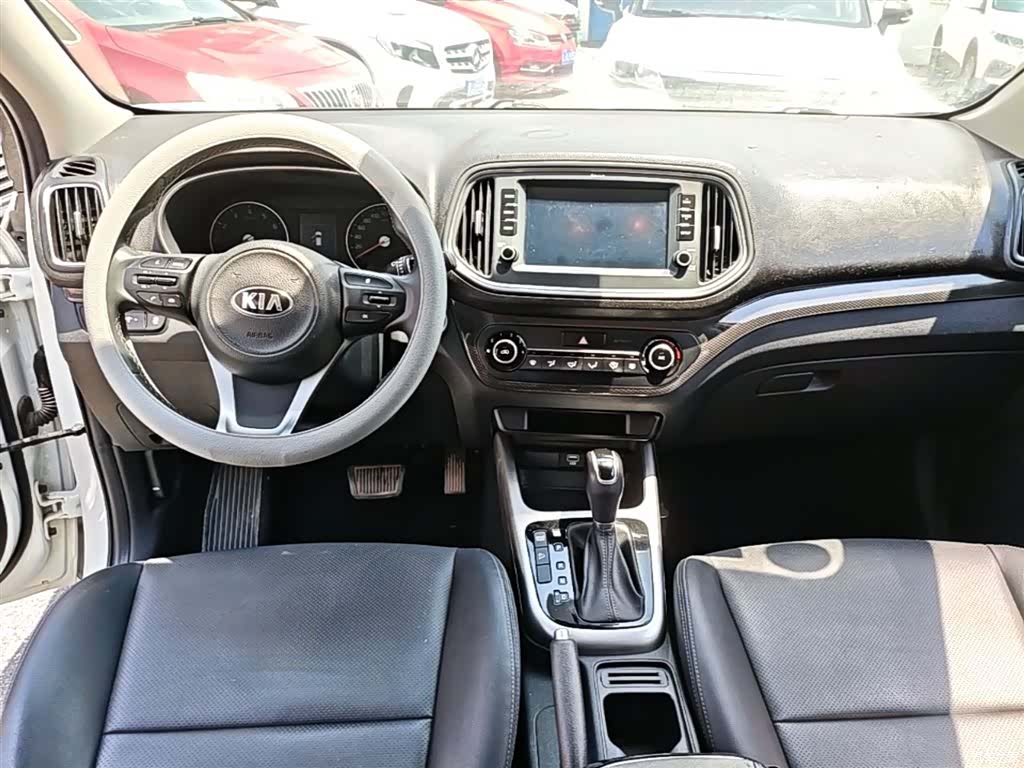 Kia KX3, 2019 10