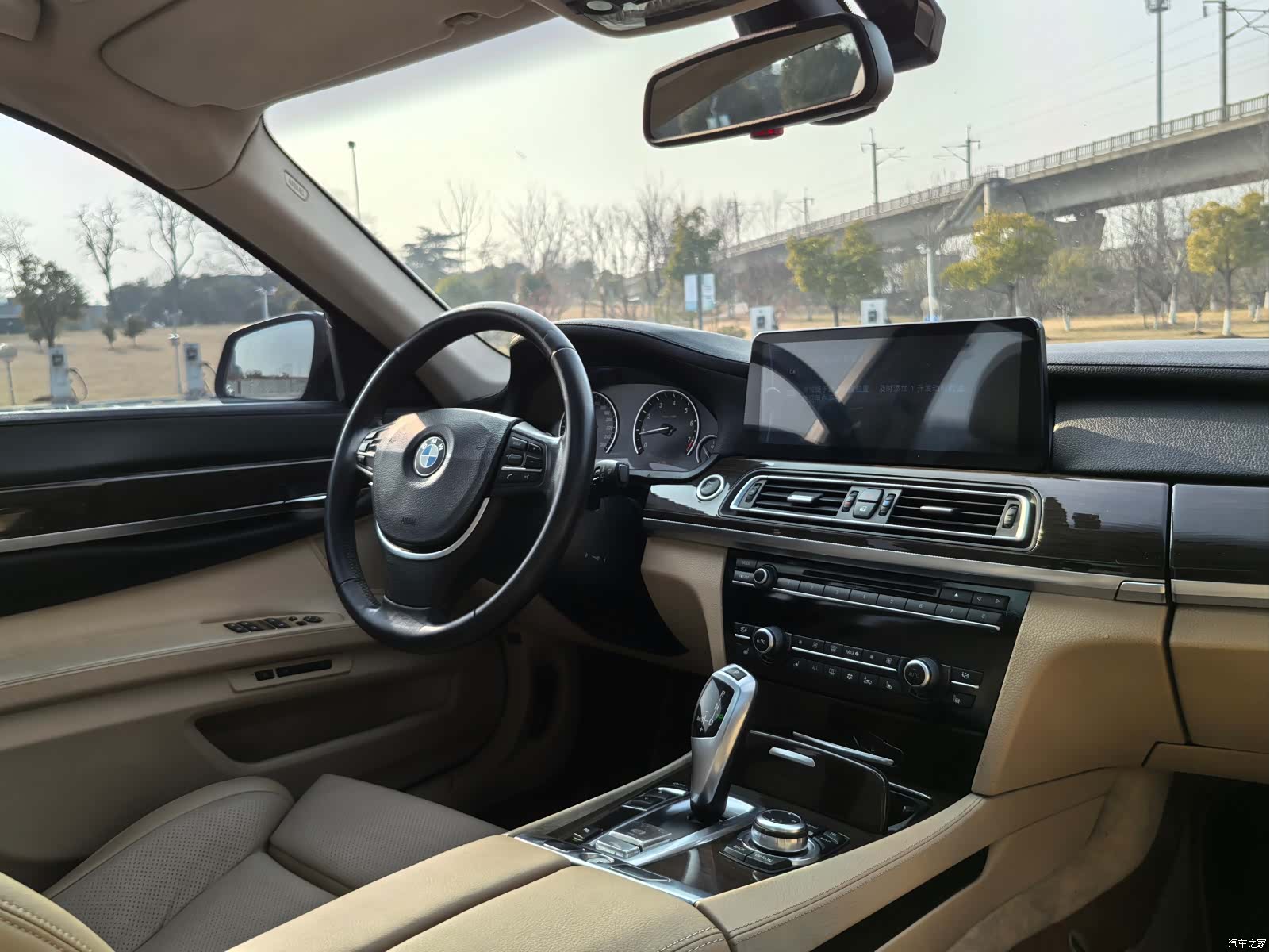 BMW 7 Series, 2009 11