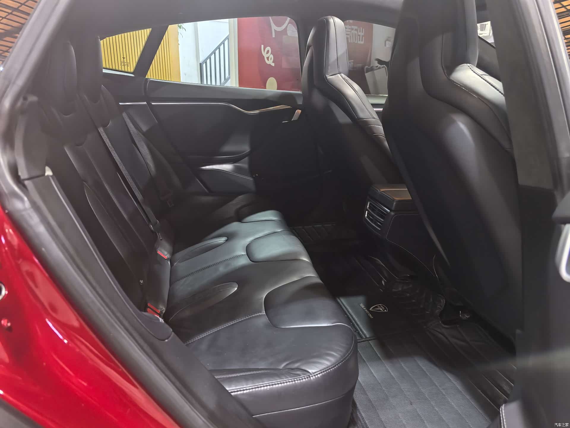 Tesla Model S, 2017 10