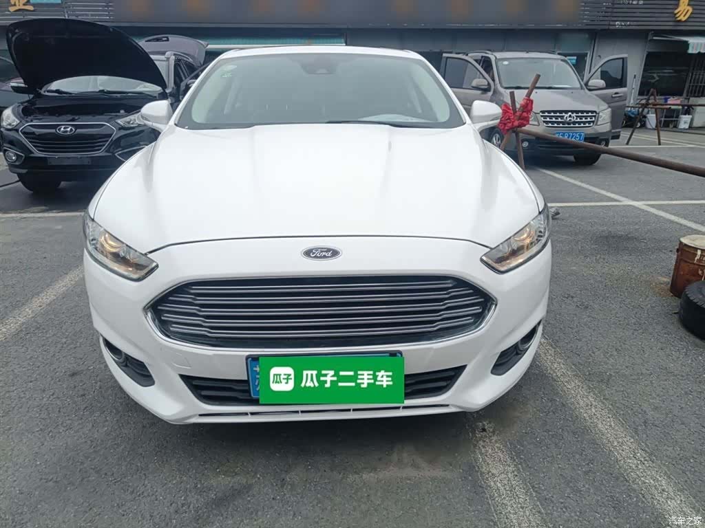 Ford Mondeo, 2015 3