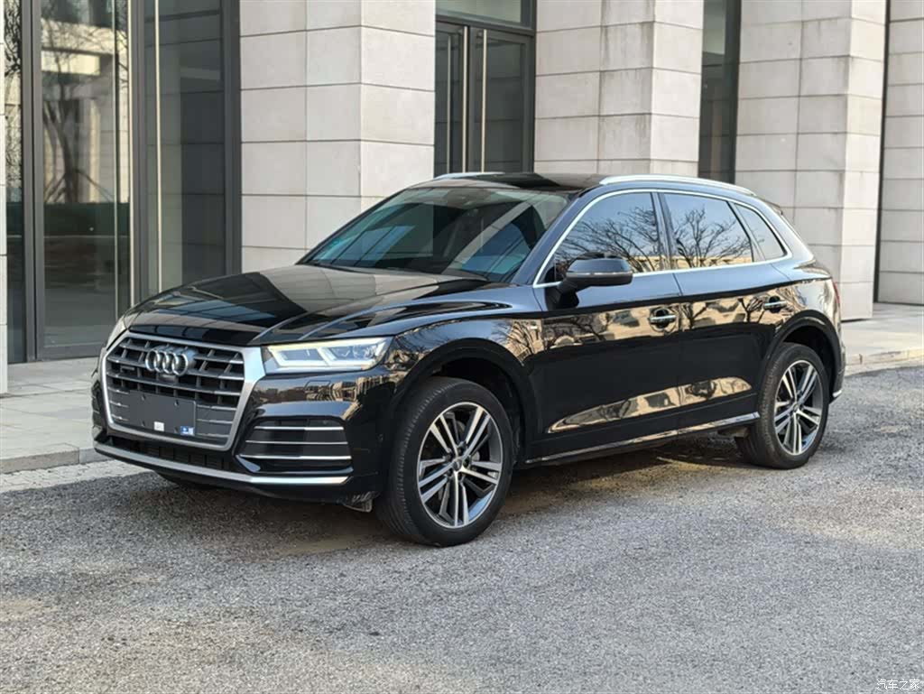 Audi Q5L, 2021 1