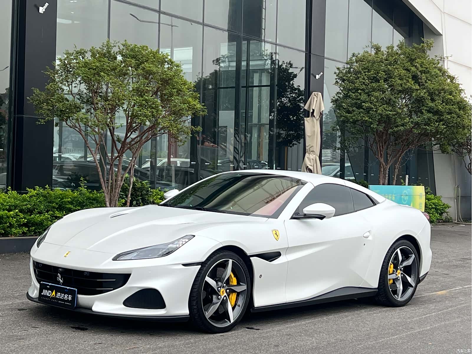 Ferrari Portofino, 2021 15