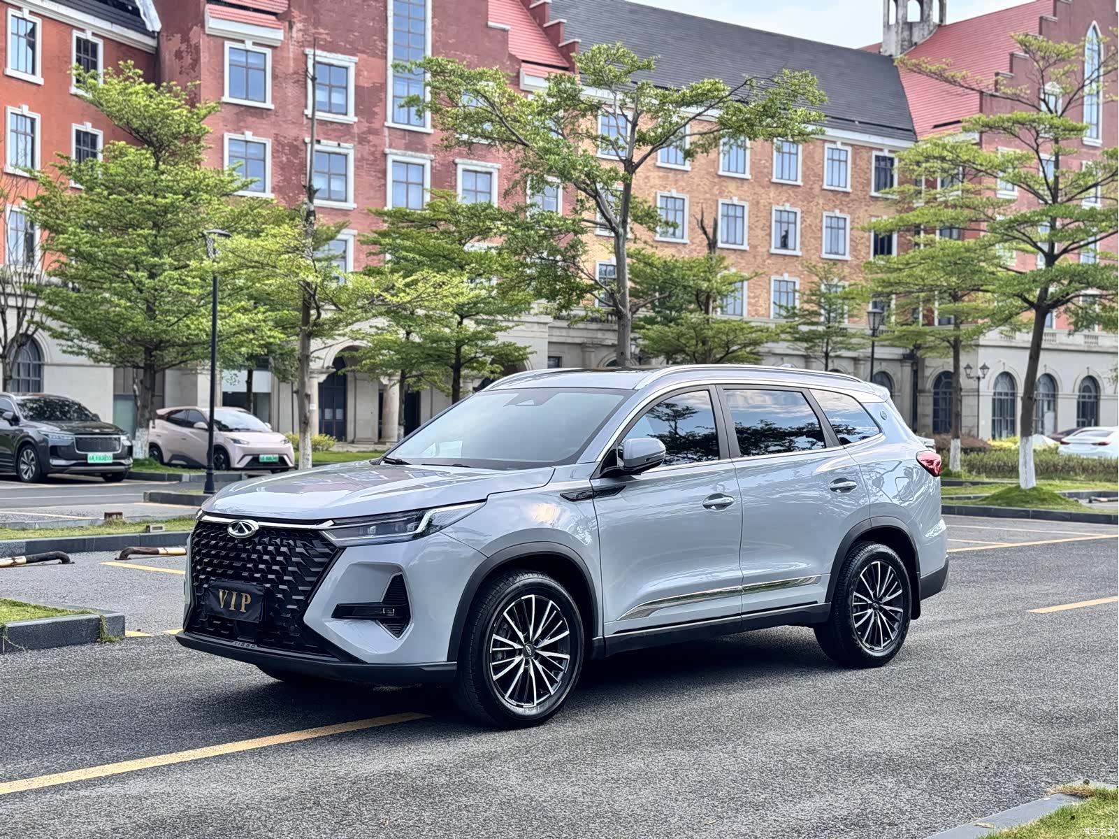 Chery Tiggo 8