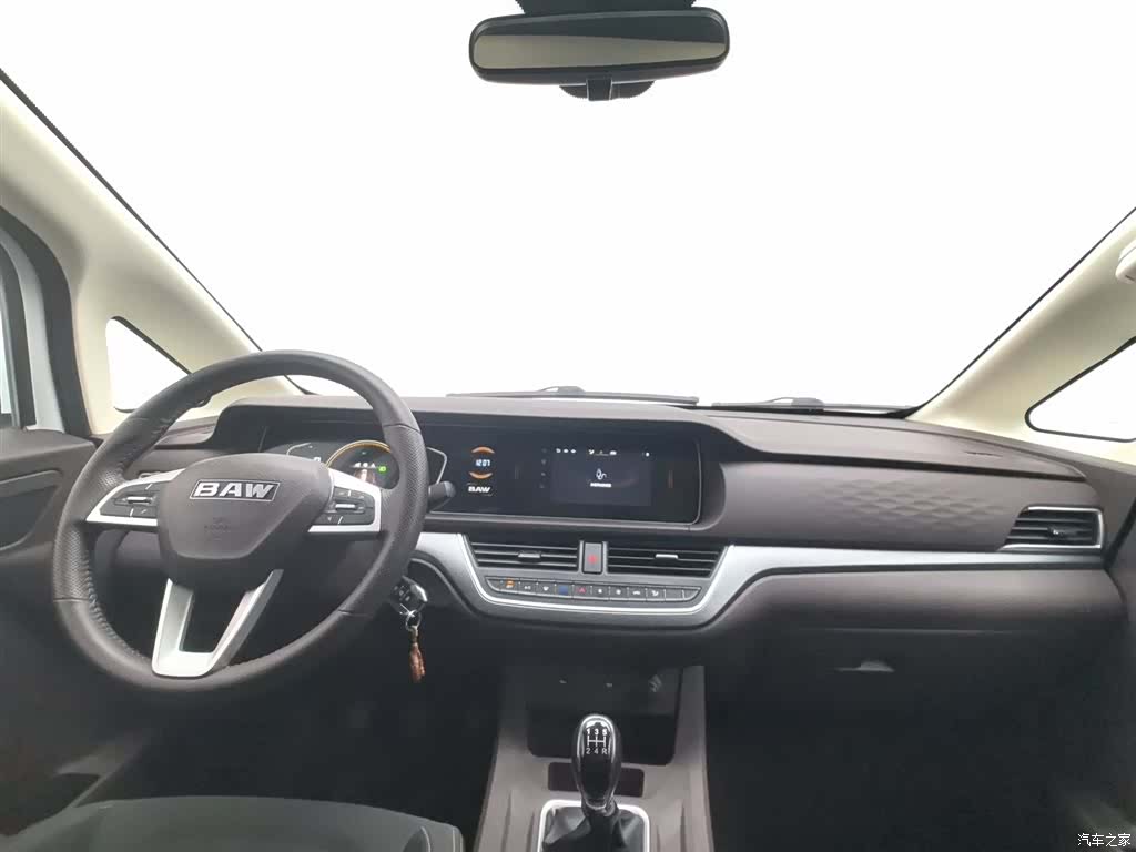 BAIC M7, 2023 все фото