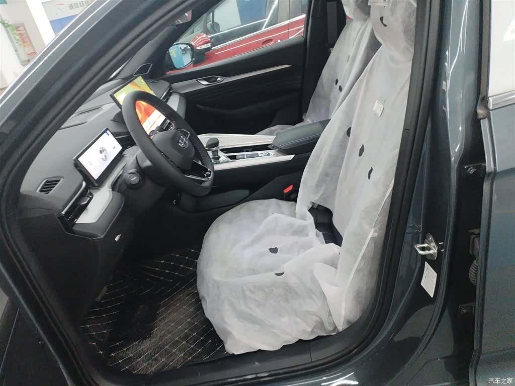 Geely Preface, 2025 15