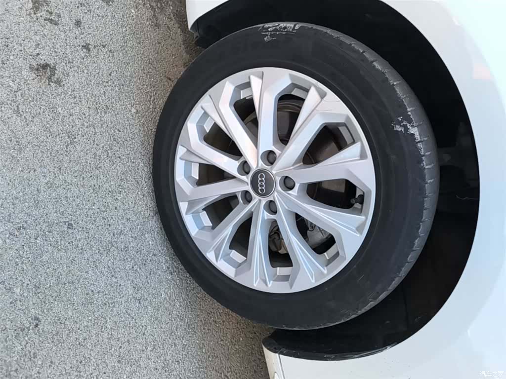Audi A4L, 2020 23