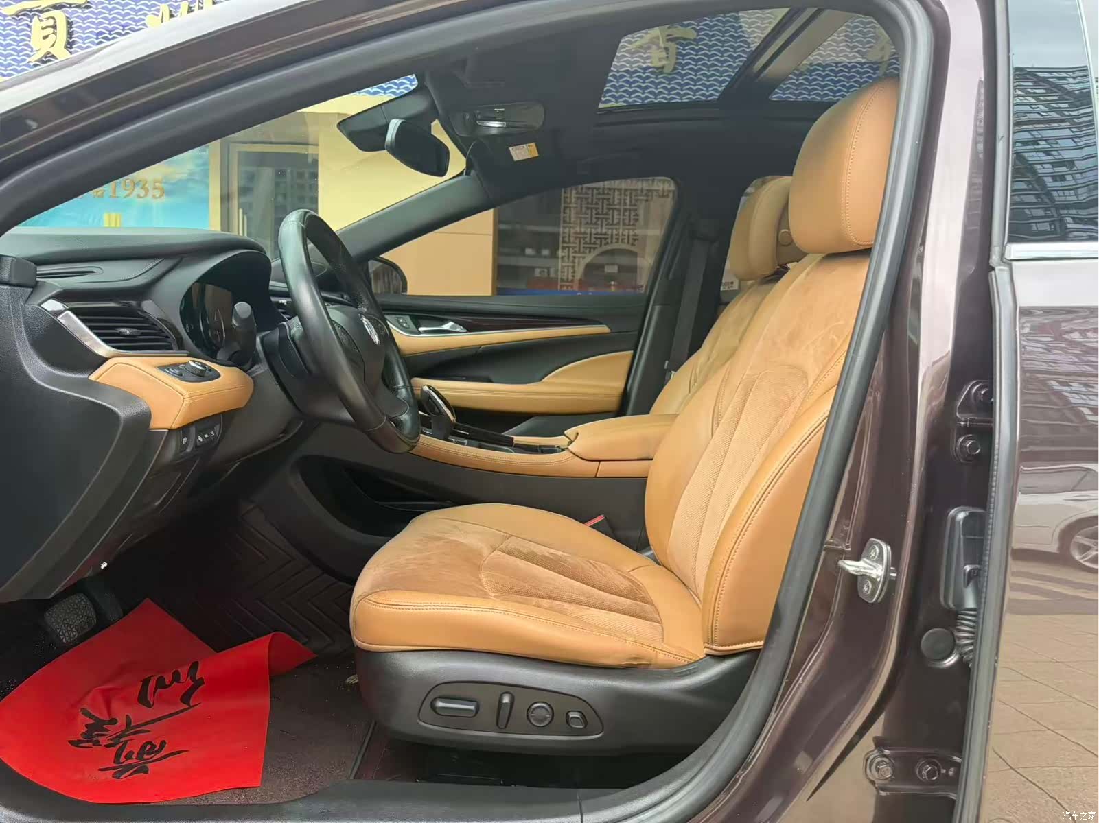 Buick LaCrosse, 2018 все фото