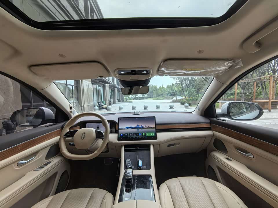 AITO Ask the world M7