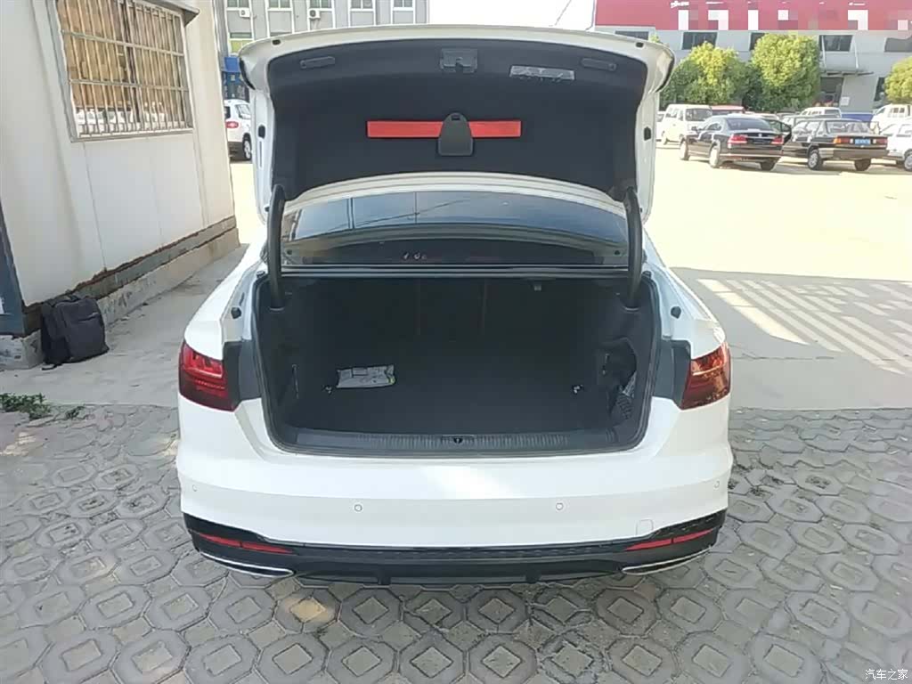 Audi A4L, 2024 19