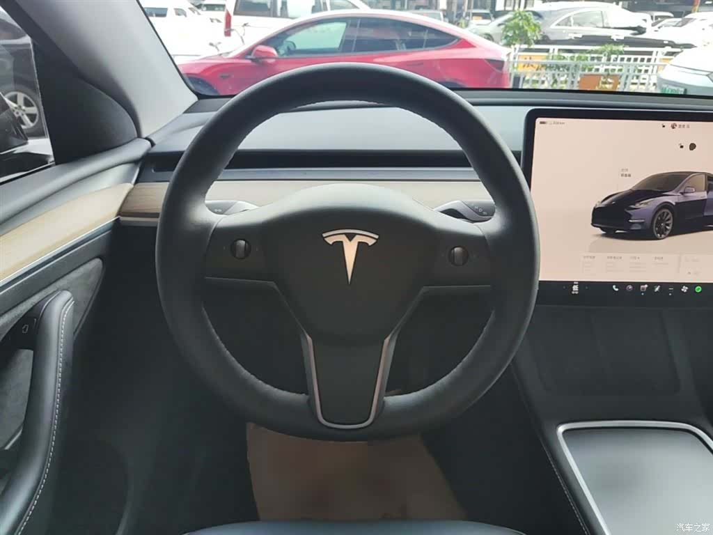 Tesla Model Y, 2022 11