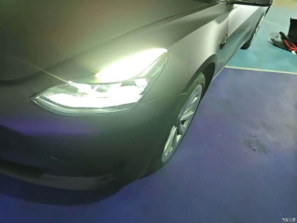 Tesla Model 3, 2022 24