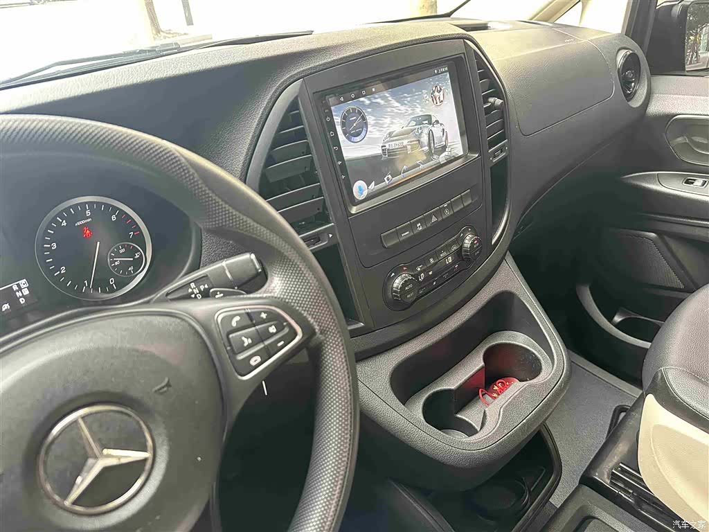 Mercedes-Benz 7, 2021 12