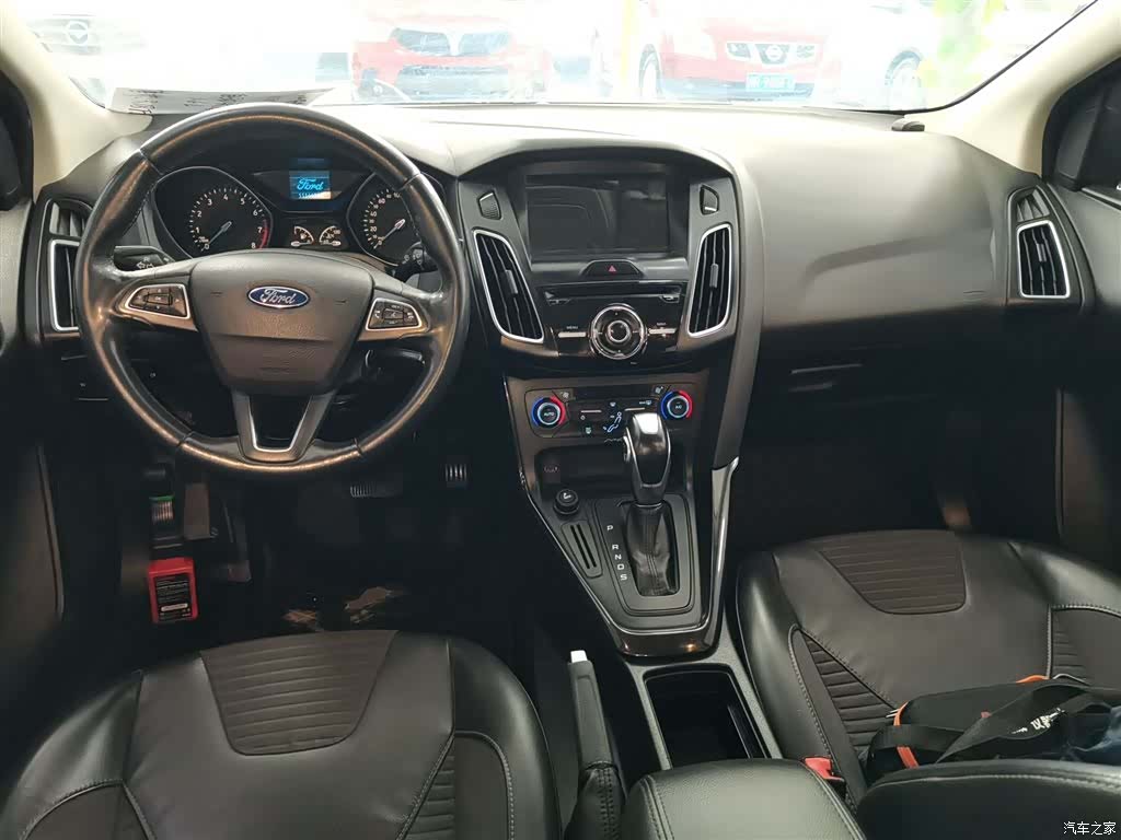 Ford Focus, 2016 10
