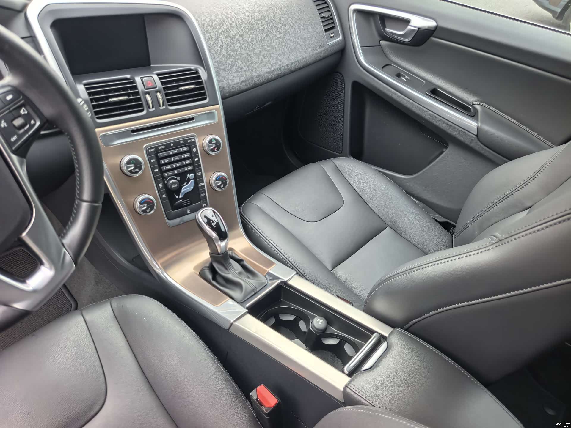 Volvo XC60, 2017 14