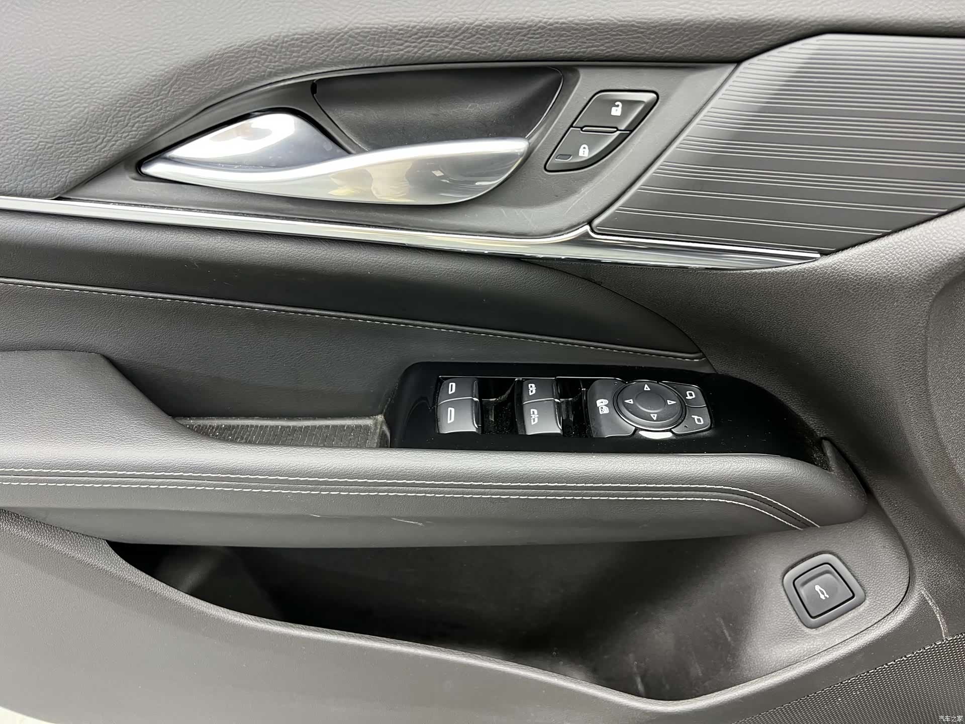 Cadillac CT4, 2023 все фото