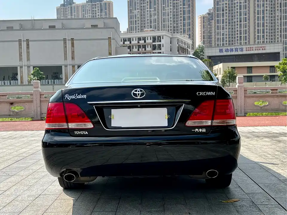 Toyota crown
