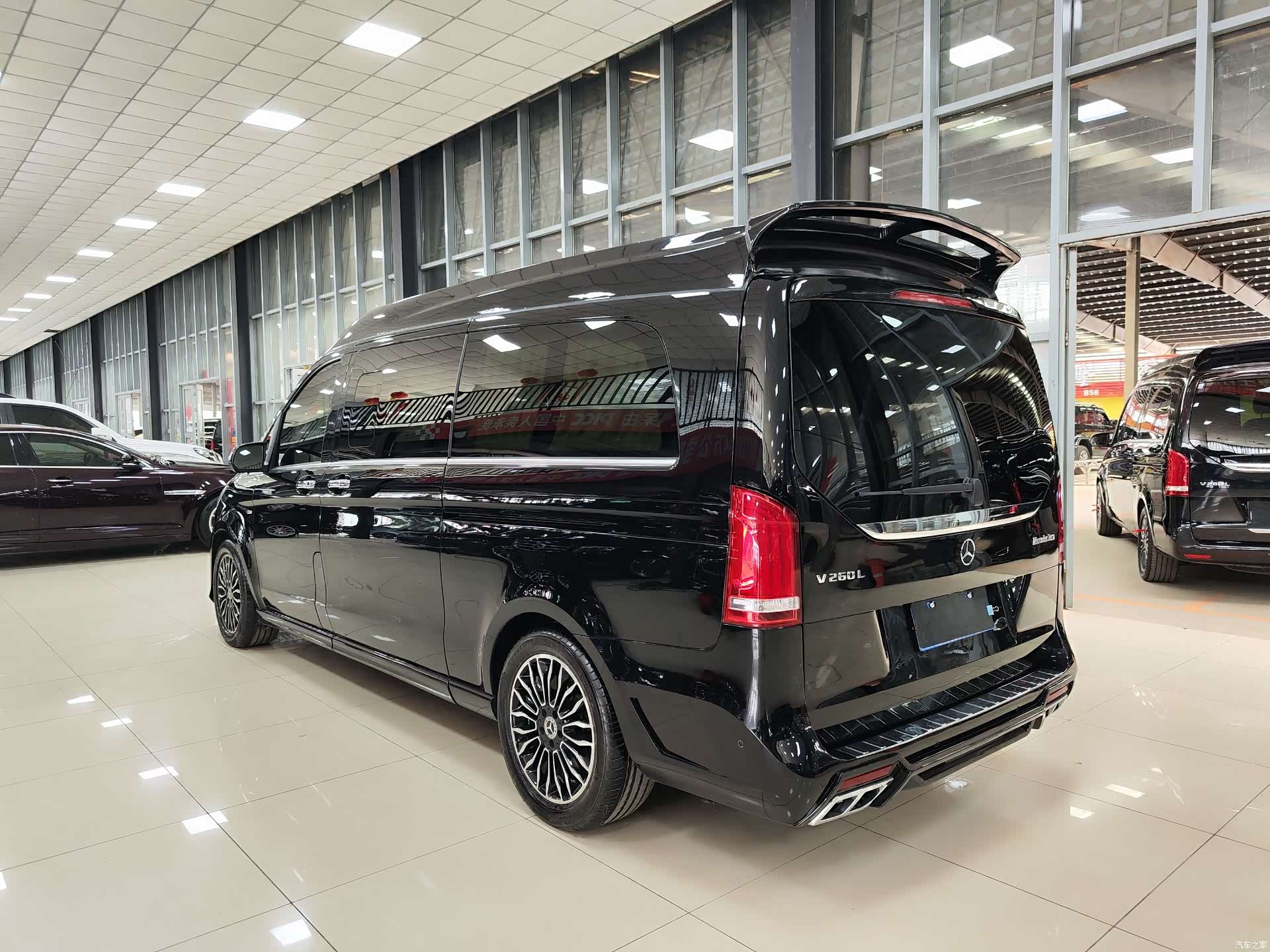 Mercedes-Benz V-Class, 2020 36