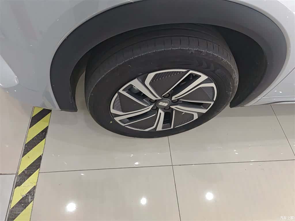Geely 7, 2025 25