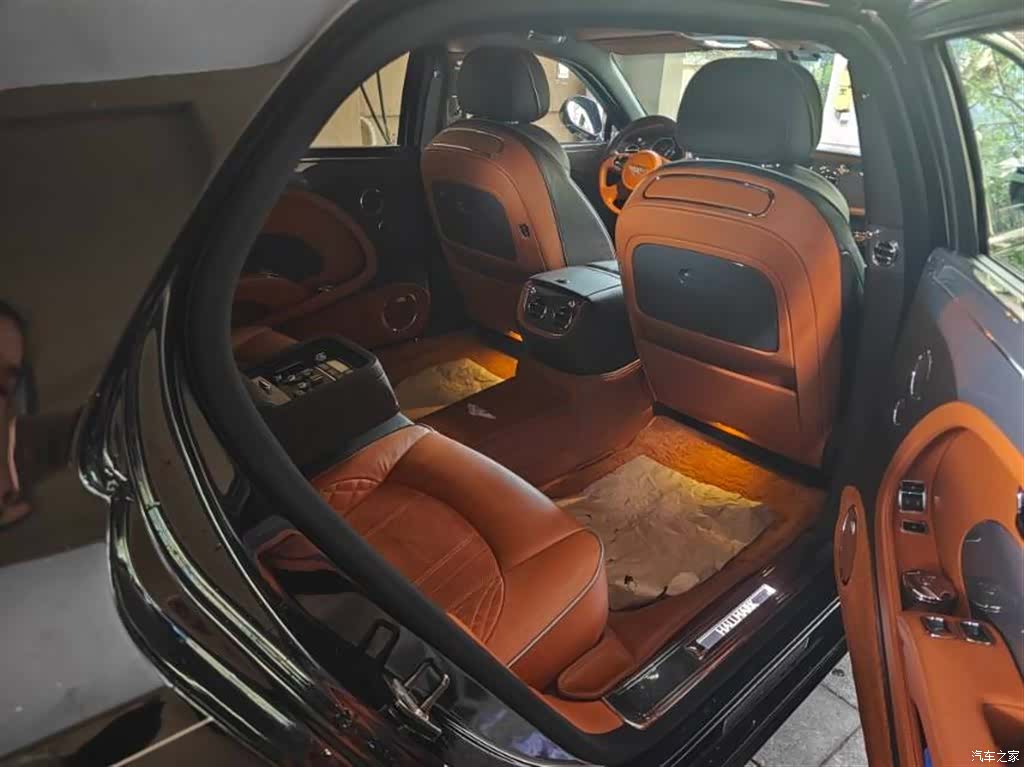 Bentley Mulsanne, 2018 7