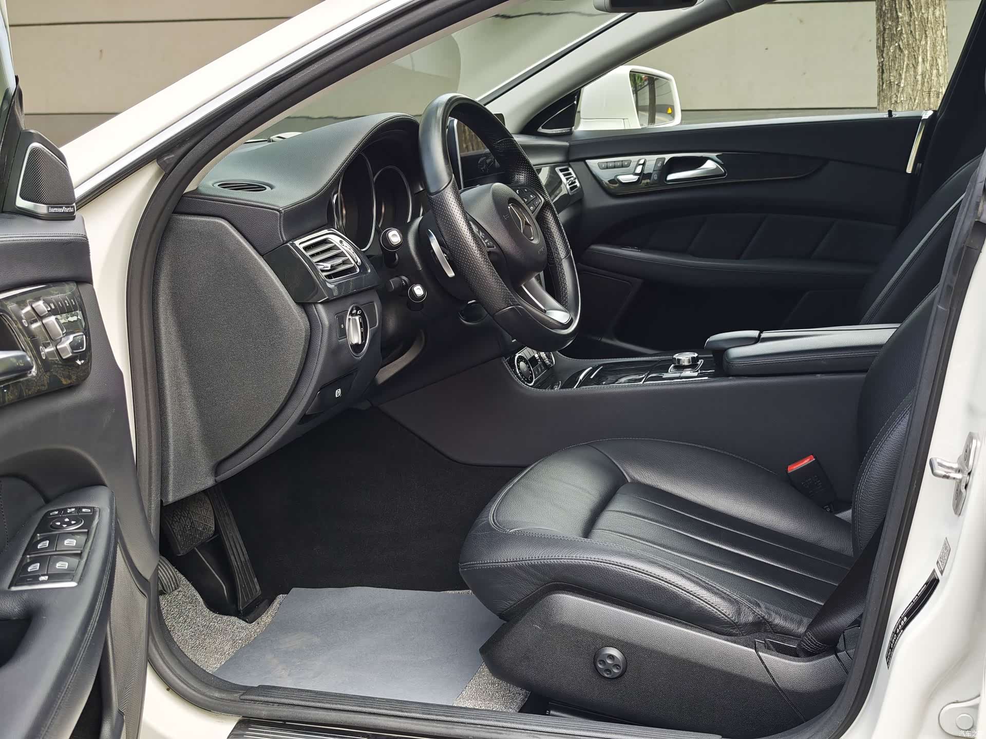 Mercedes-Benz CLS, 2016 4