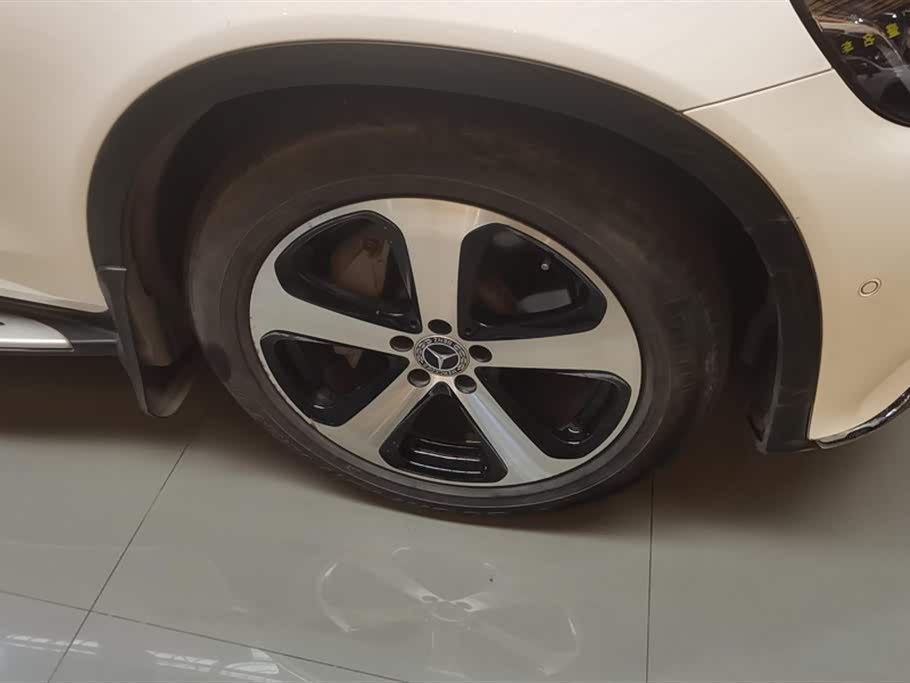 Mercedes-Benz GLC Mercedes-Benz GLC