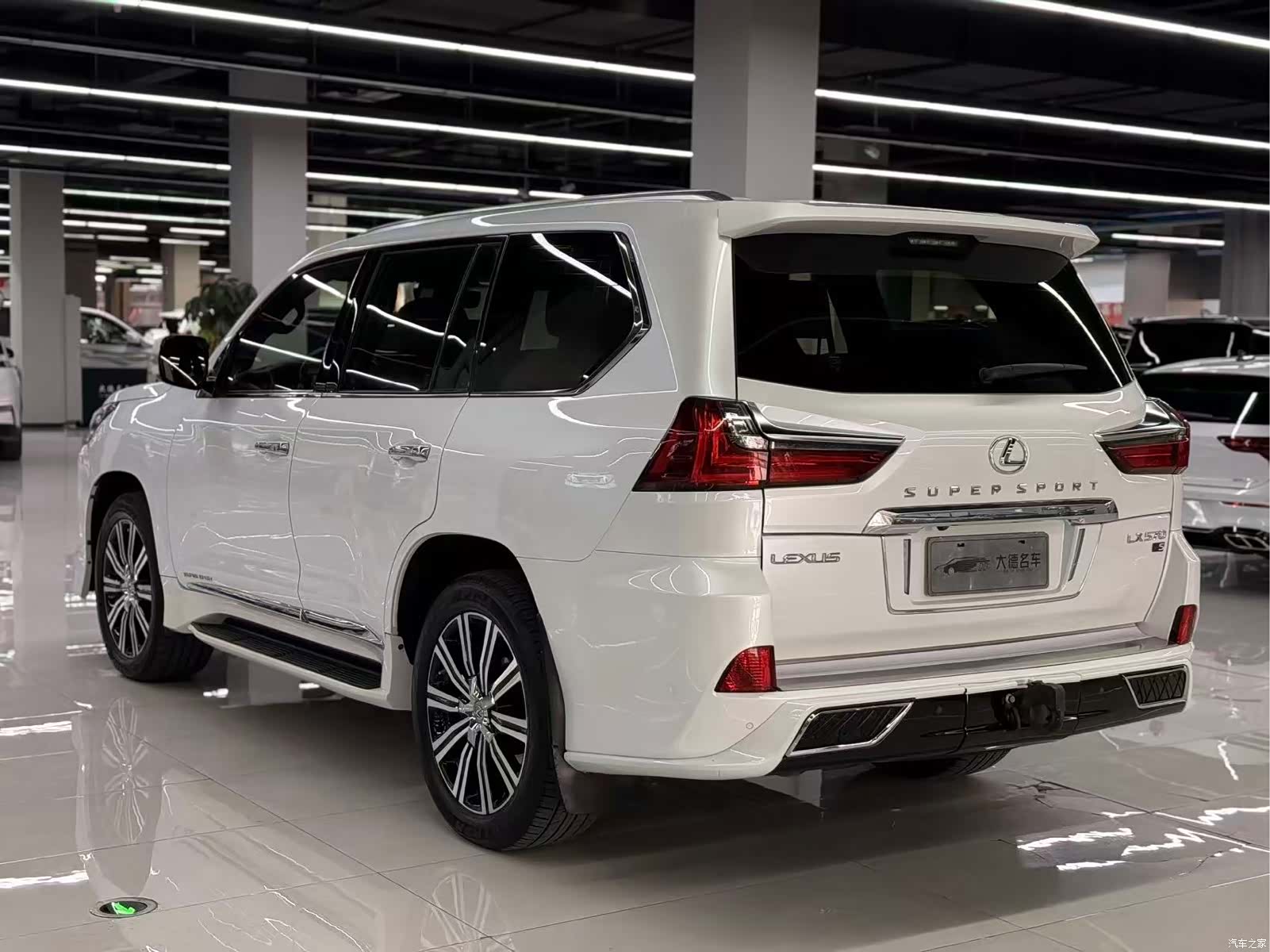 Lexus LX, 2020 все фото