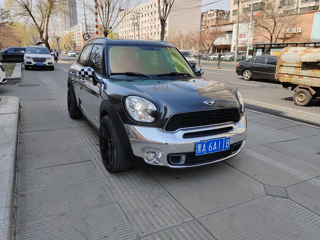 Mini COUNTRYMAN