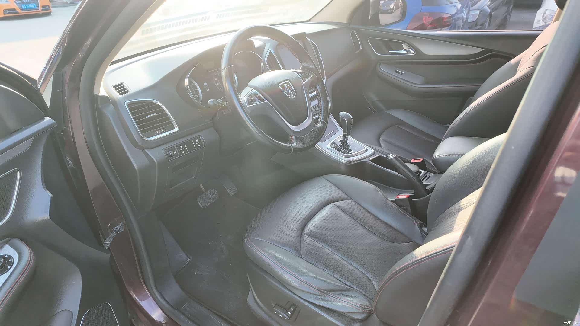 Wuling 560, 2016 24
