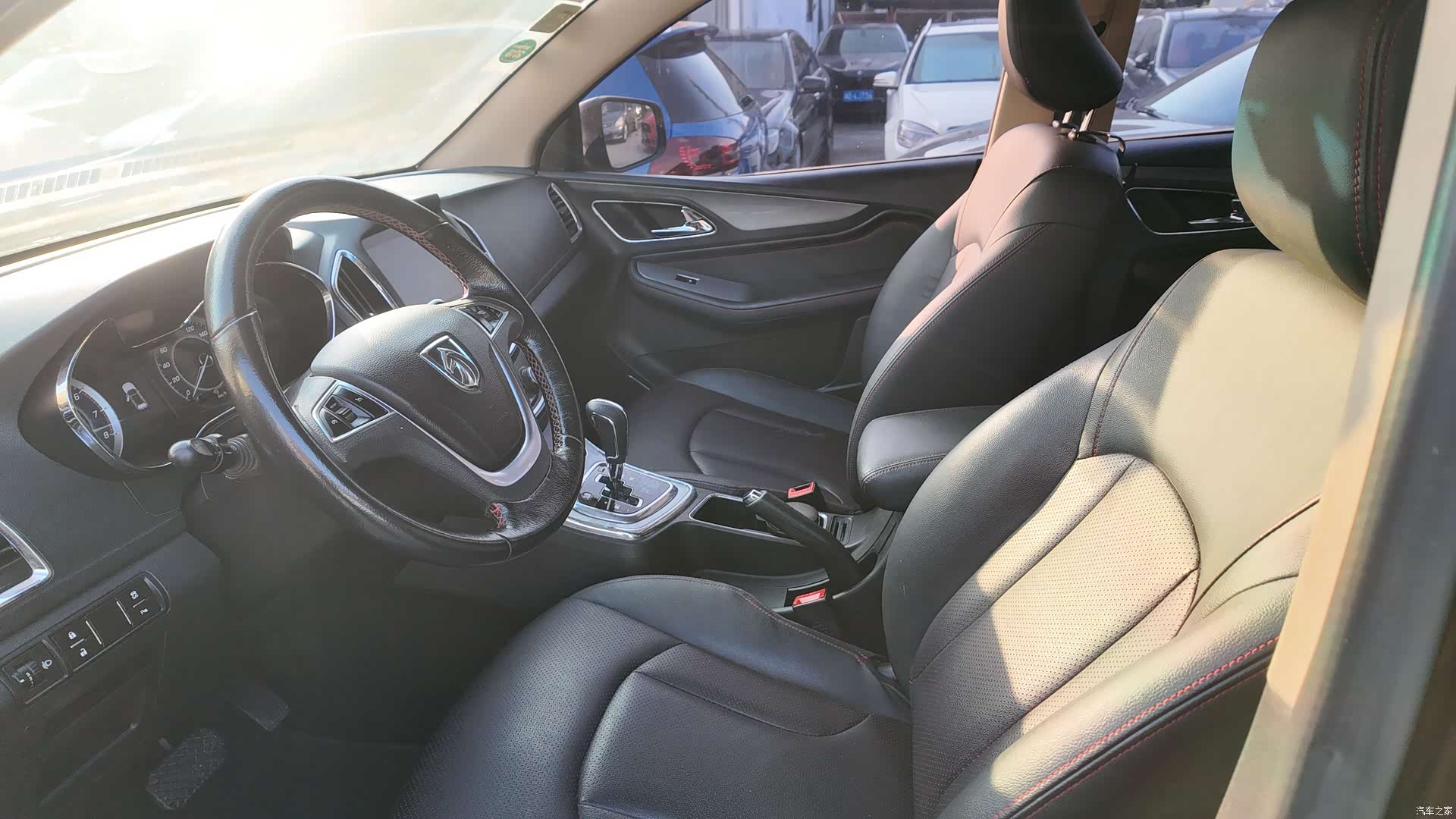 Wuling 560, 2016 31