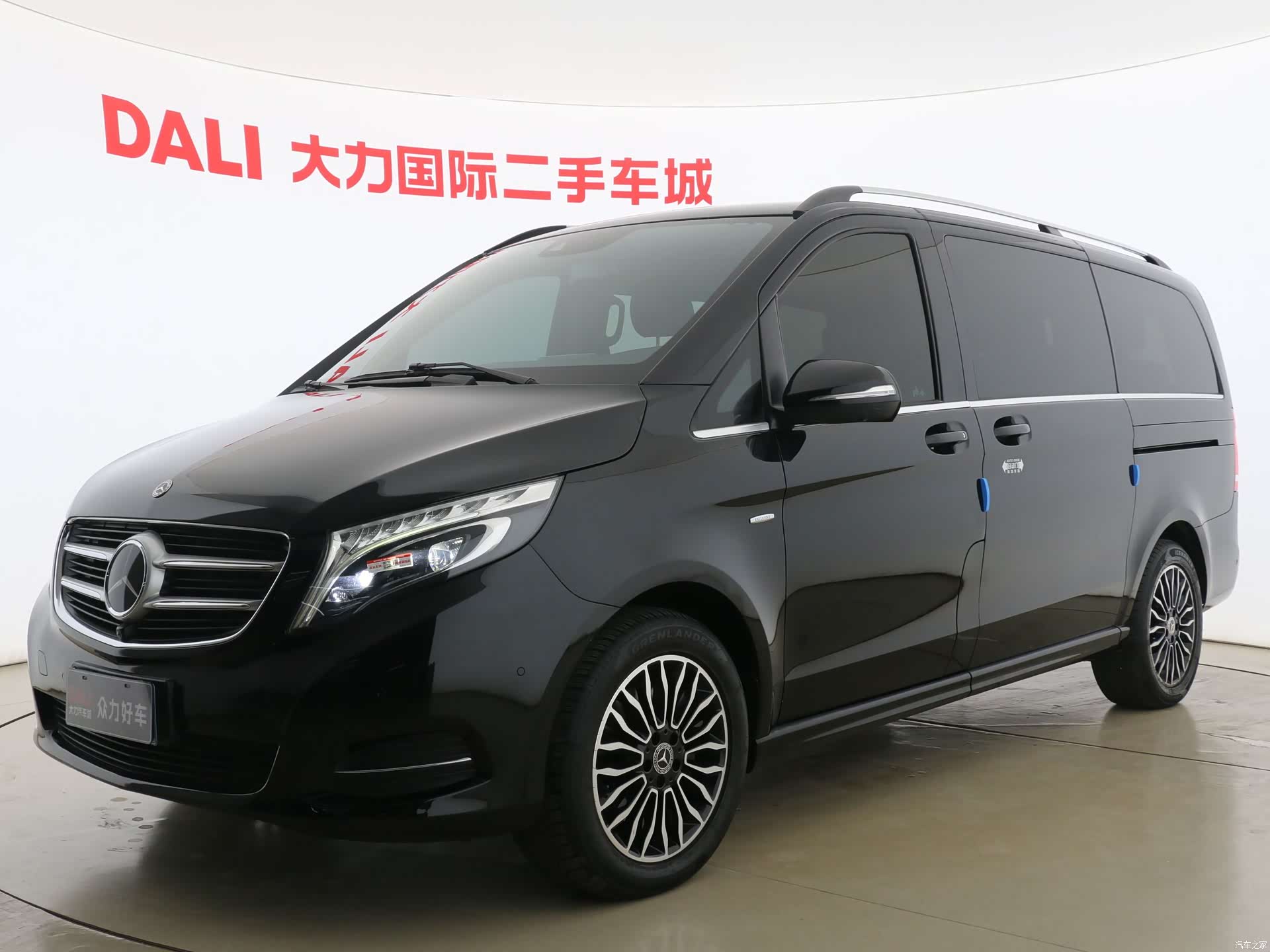 Mercedes-Benz V-Class, 2019 1
