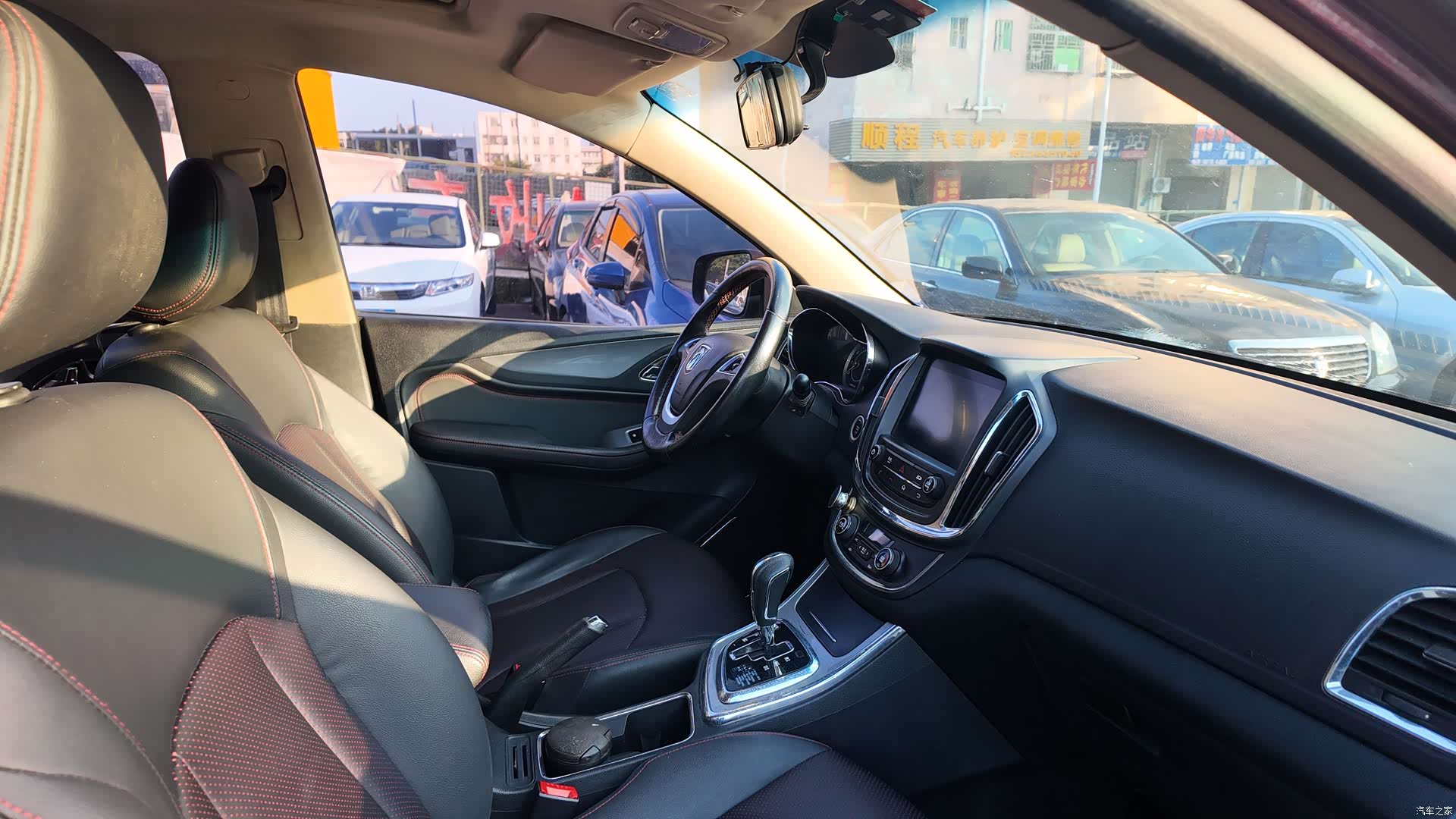 Wuling 560, 2016 43